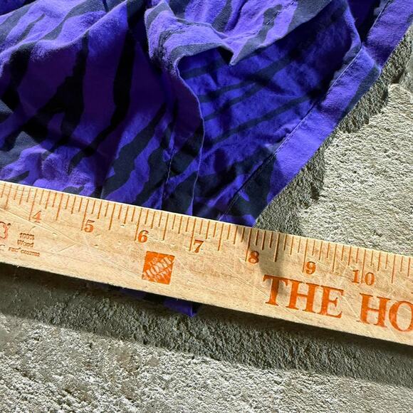 Vintage VTG 90’s Purple Tiger Print Shorts - Picture 8 of 8